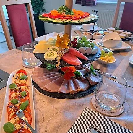 Helga Haselberger Bed & Breakfast Ybbs an der Donau